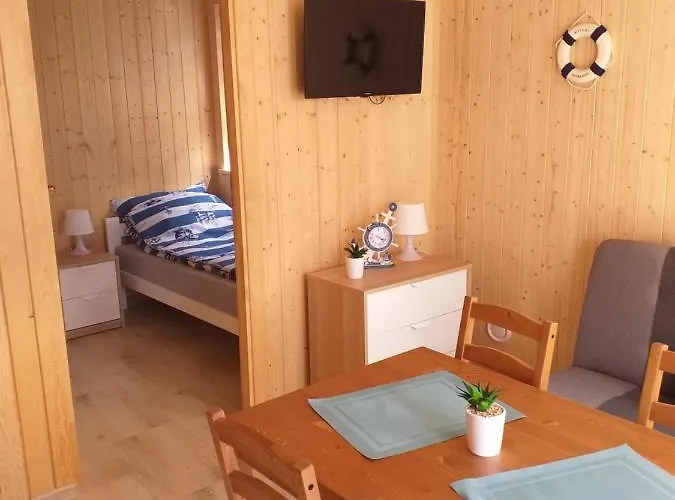 Letniskowe Verona Деревянный коттедж Владыславово